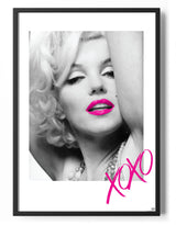 Monroe XOXO Poster Posters fra Marilyn Monroe