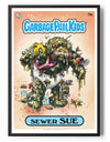 Garbage Pail Kids - Sewer Sue Poster Posters fra Garbage Pail Kids