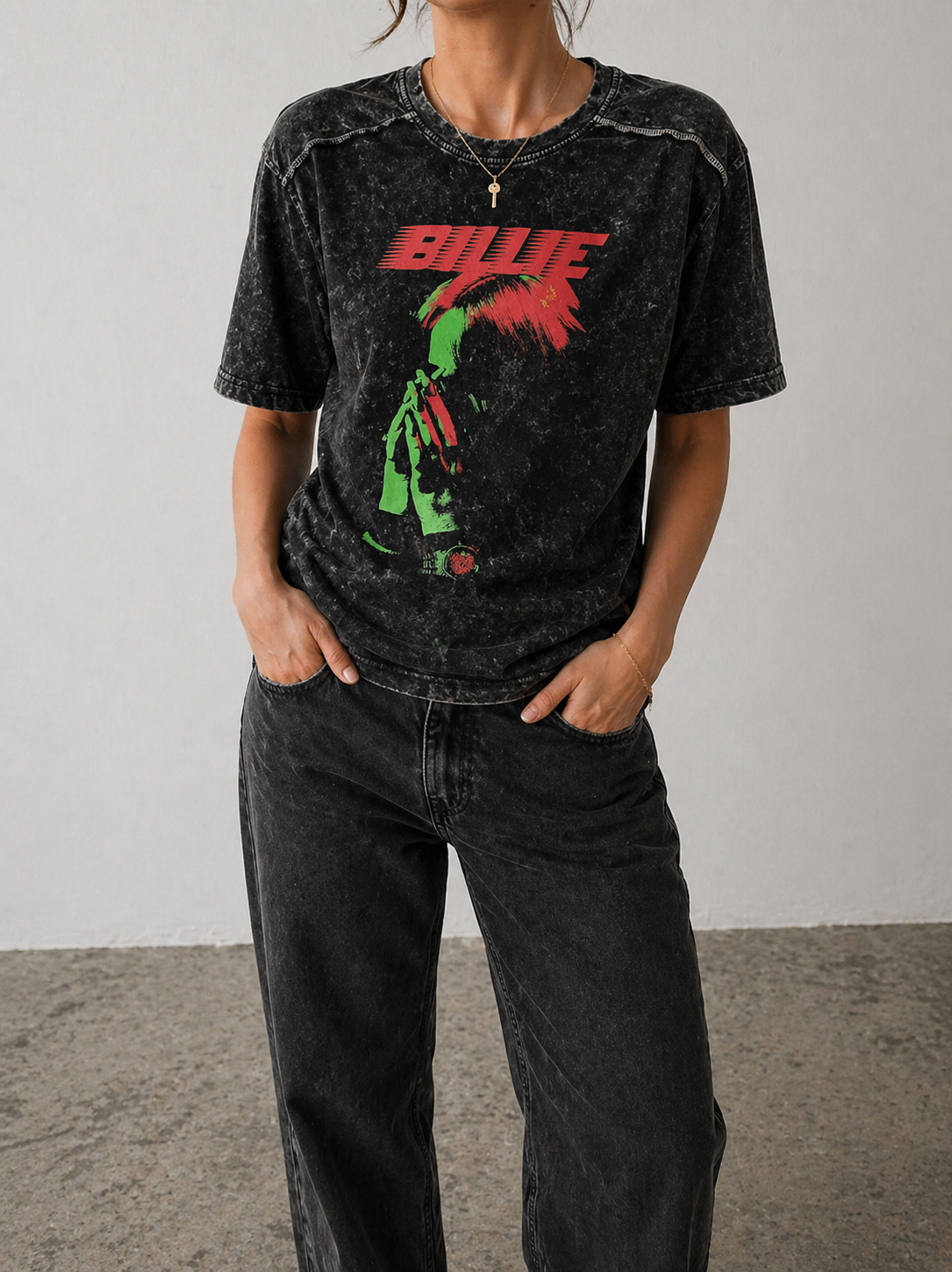 Billie Eilish: Hands face T-shirt - Snow Washed (Unisex)