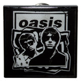 Oasis: Paper Cut - Out Photo (Ex - Tour) Pin badge – officielt merchandise