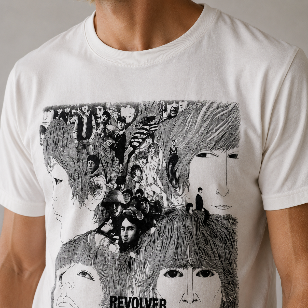 The Beatles: Revolver Album Cover T-shirt